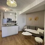 Bel Vue Acces Direct Plage, Wifi Fibre Gratuit 아파트 *